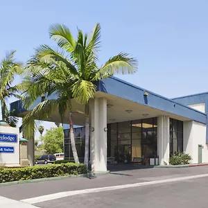 Travelodge Inn&suites By Wyndham On Disneyland Dr Hotel